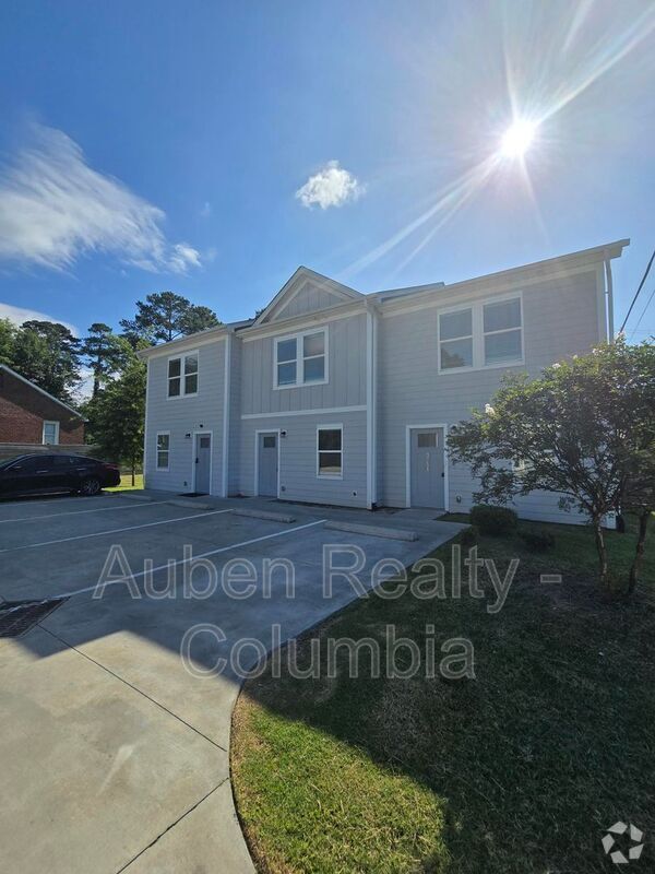 Building Photo - 3751 Montgomery Ave Rental