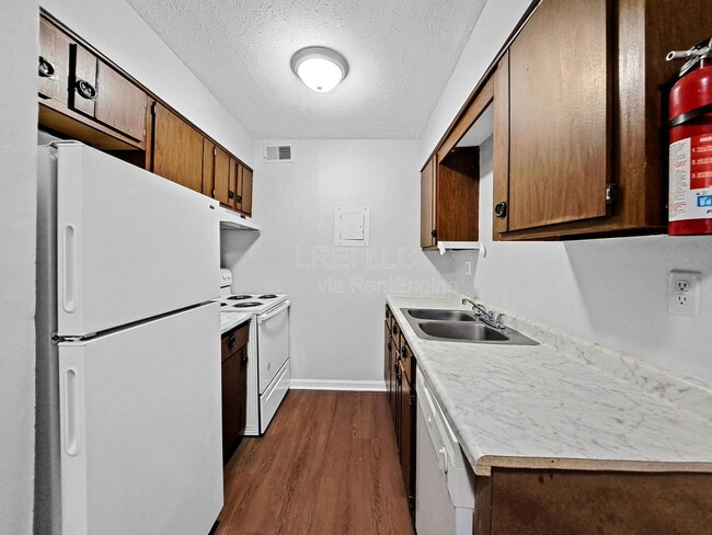 Photo - 3105 Fordhaven Rd Unit 2