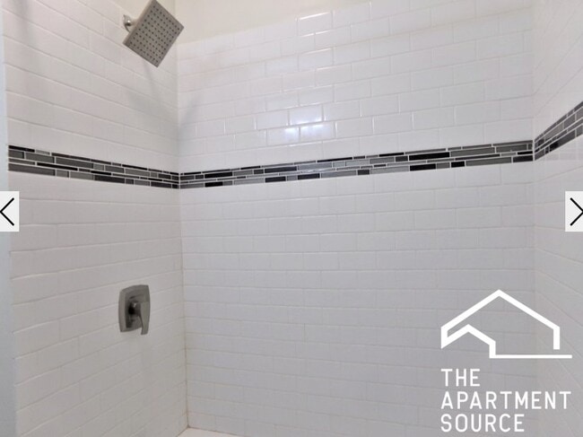 Photo - 2129 N Dayton St Unidad G