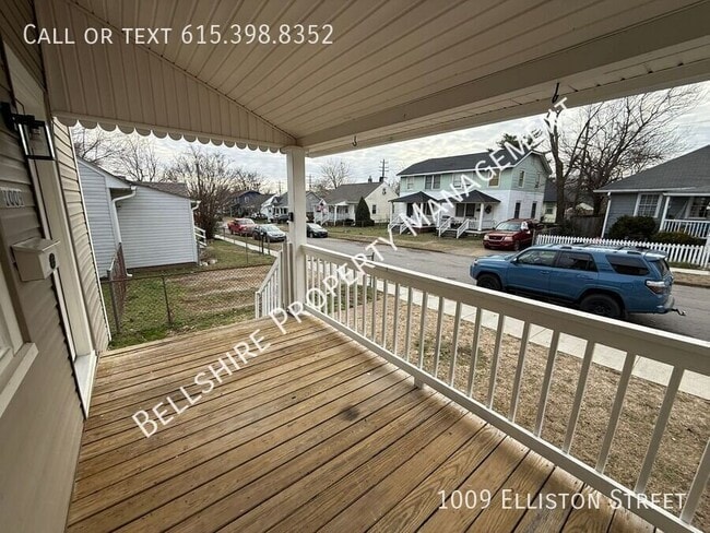 1009 Elliston St