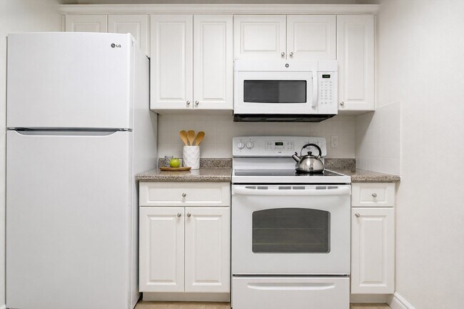 Photo - 50-56-56 Broadlawn Park Unit 414