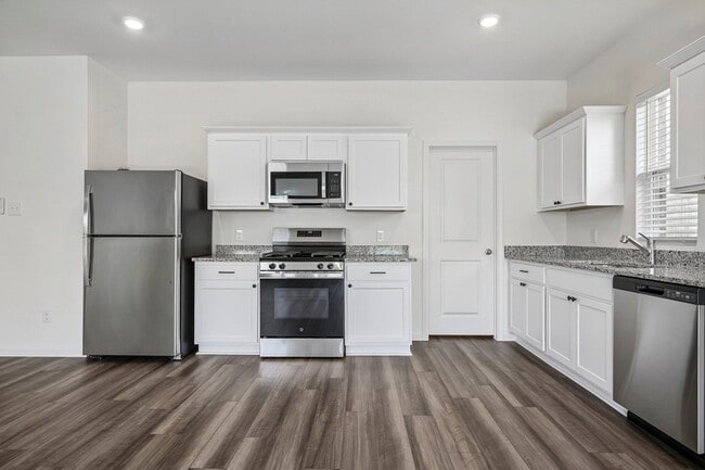 Photo - 1417 Elliott Rd