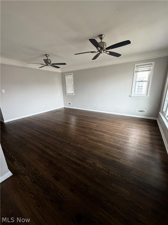 Photo - 3023 Torrington Ave