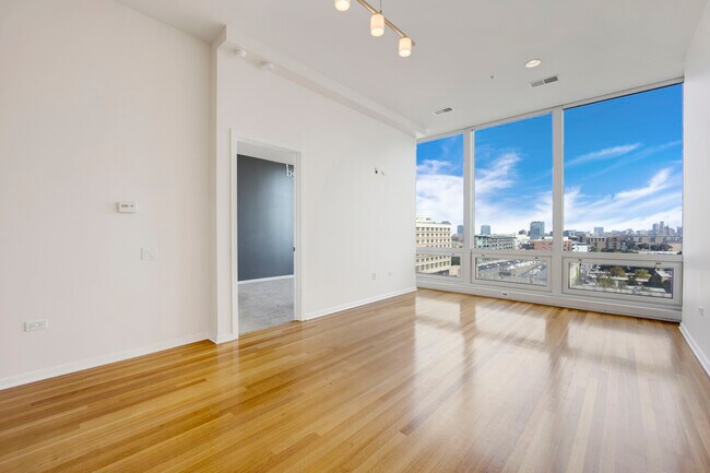 Photo - 500 W Superior St Condo Unit 710