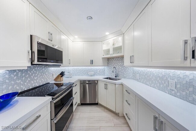 Photo - 4005 Gulf Shore Blvd N Unit 1104