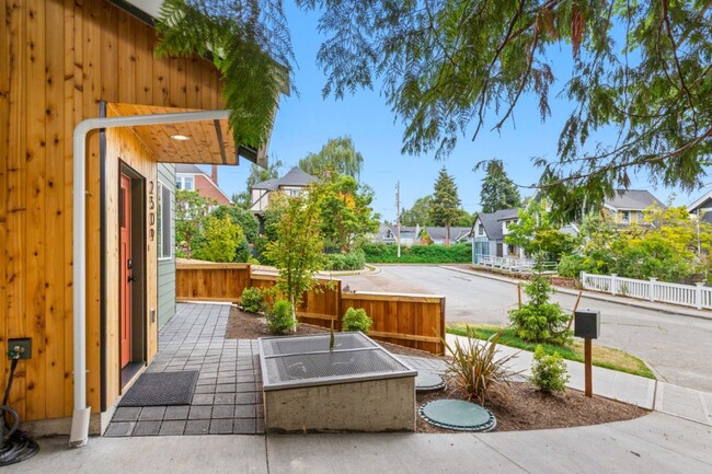 Photo - 2bd/1.75ba Seattle Home