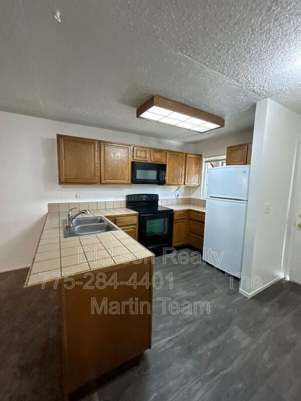 2904 Tierra Verde W