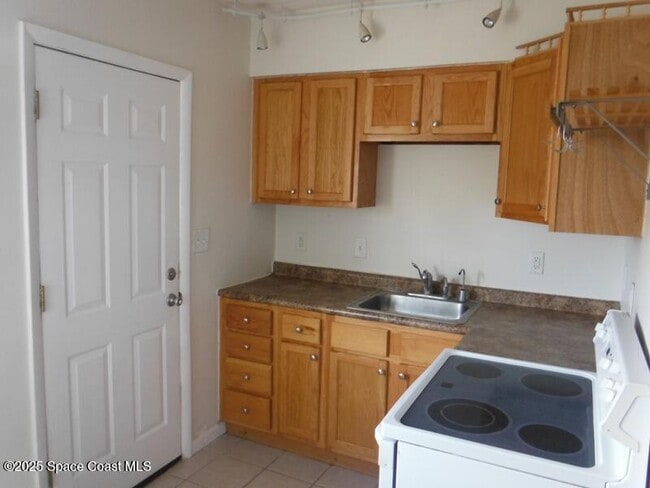 Photo - 145 Rita Blvd