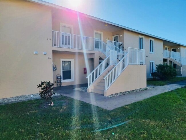 Photo - 9700 Fiddlers Green Cir Unit 219
