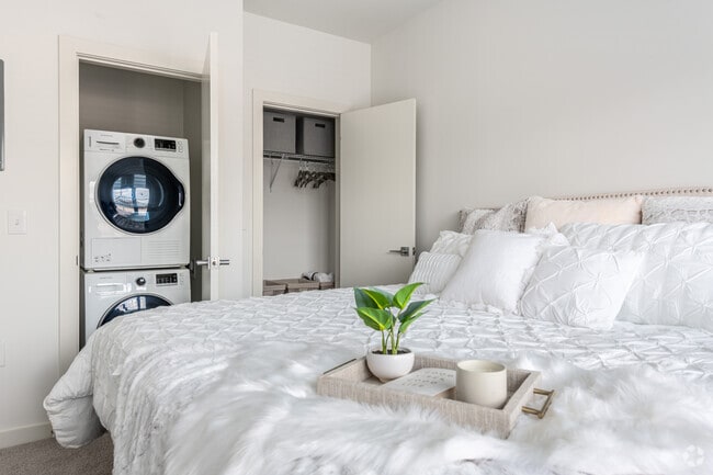 1BR, 1BA - 507SF