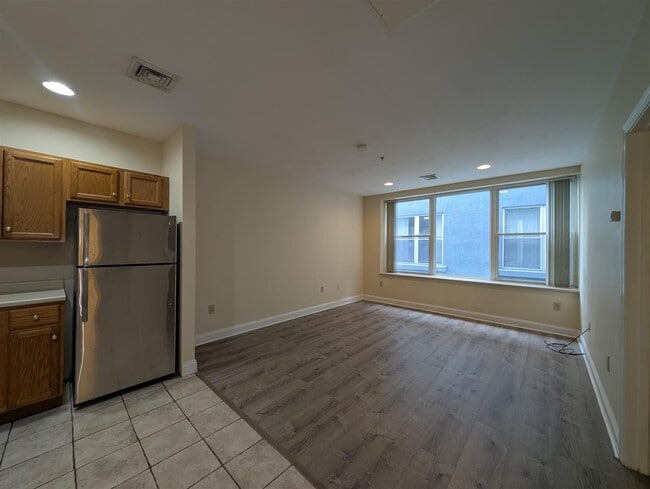 Building Photo - 17 Pearl St Unit 7 Rental