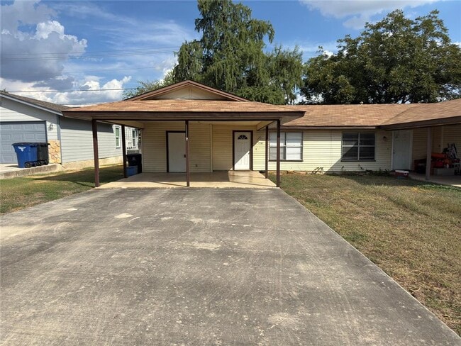 2745 Maple Tree Rd