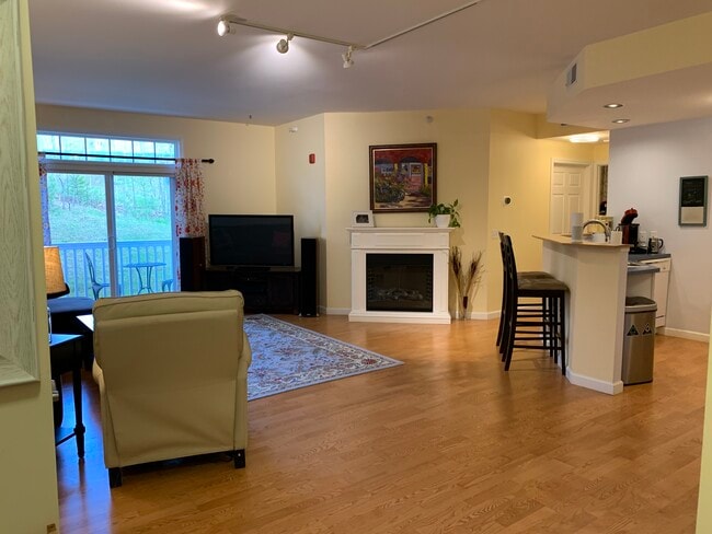 Photo - 101 Eldredge St Unit Eldredge 104