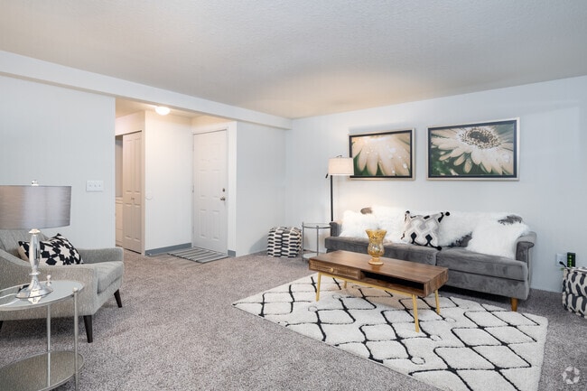 2BD, 1BA - 1,050SF - The Lucent