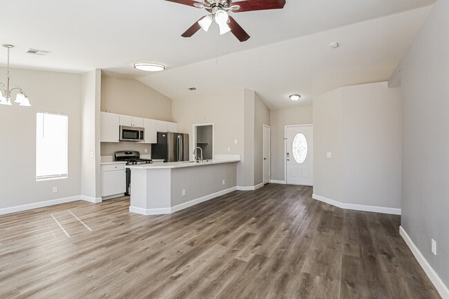 Photo - 2314 Superior Position St