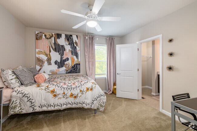 5BR, 5.5BA - 1,988SF - Bedroom