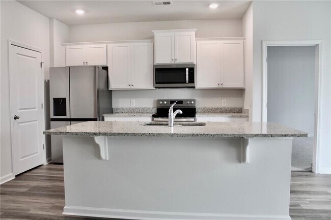 Photo - 102 Fremont Ln