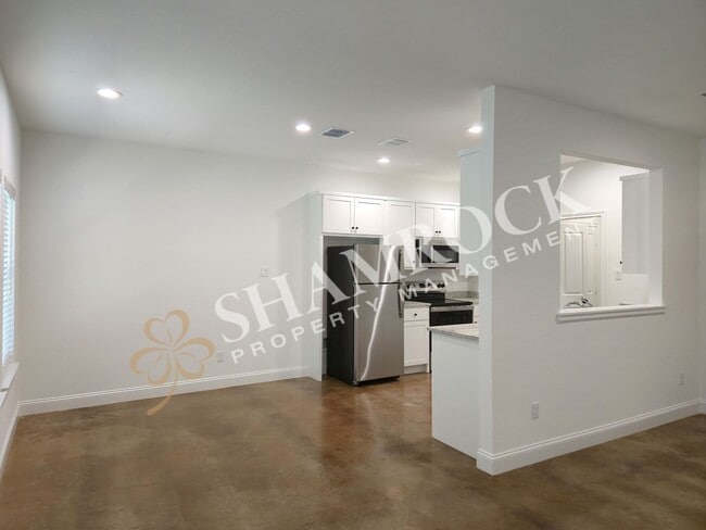 Photo - Residences at Windmill Preserve