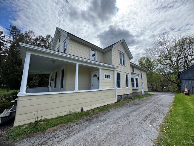 Photo - 1714 Valley Dr