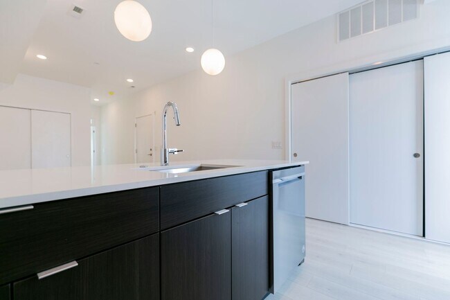 Photo - 1232 Lecount St Unit B