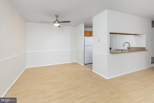 Photo - 1825 The Woods II