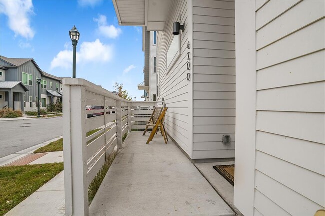 Photo - 4200 Margarita St