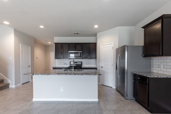 Photo - 3327 Sumac Dr