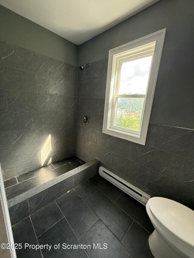 Photo - 713 Cherry St