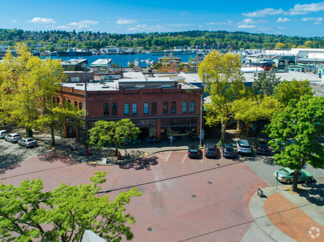 Building Photo - The Portland Rental