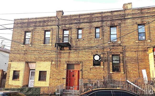 Building Photo - 245 Liberty Ave Unit 2R Rental