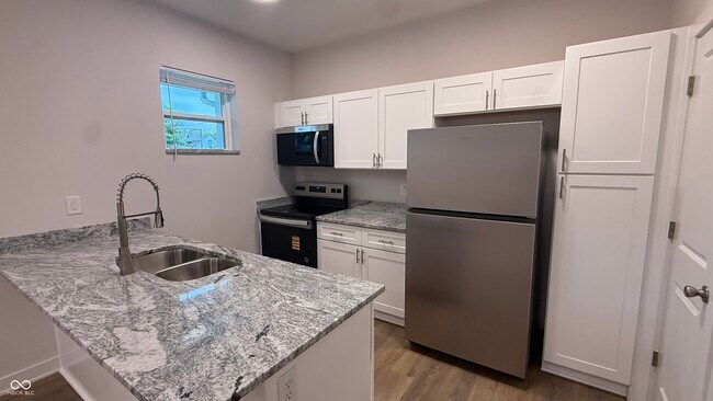 Photo - 409 N Walcott St