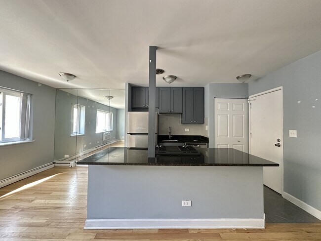 Photo - 663 W Grace St Unit 602