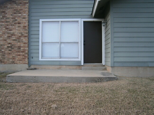 Photo - 7004 Aries Ln Unit B