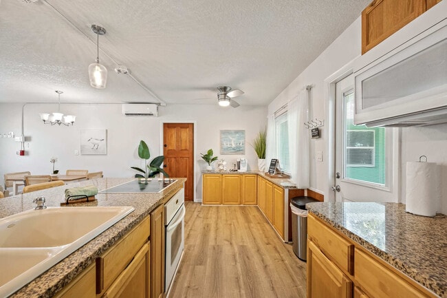 Photo - 105 NE 3rd St Unit ID1044492P