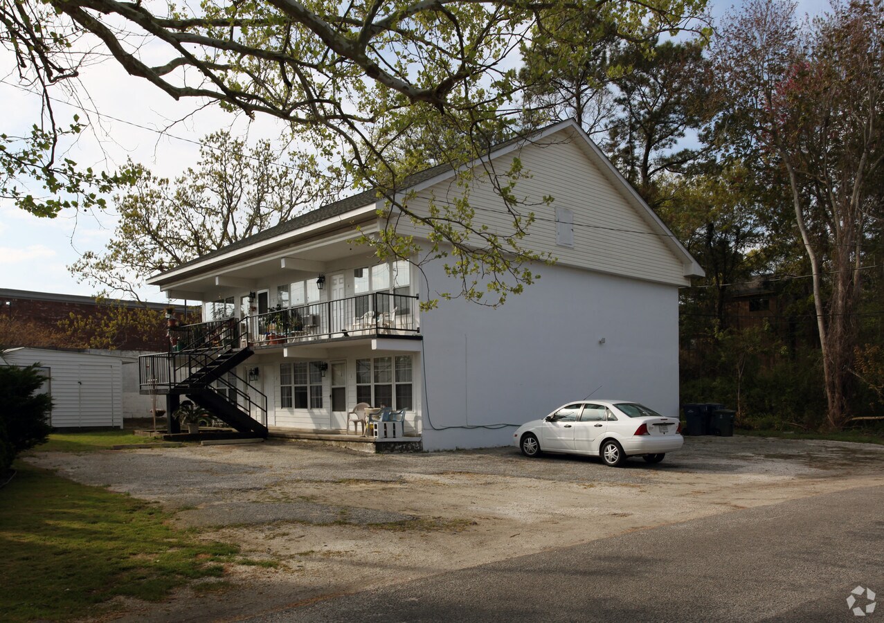 Photo - 507 67th Ave N Apartments