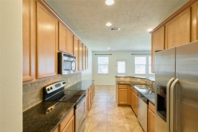 Photo - 327 Bloomhill Pl