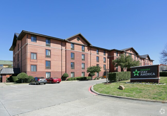 Building Photo - Furnished Studio - Las Colinas Rental