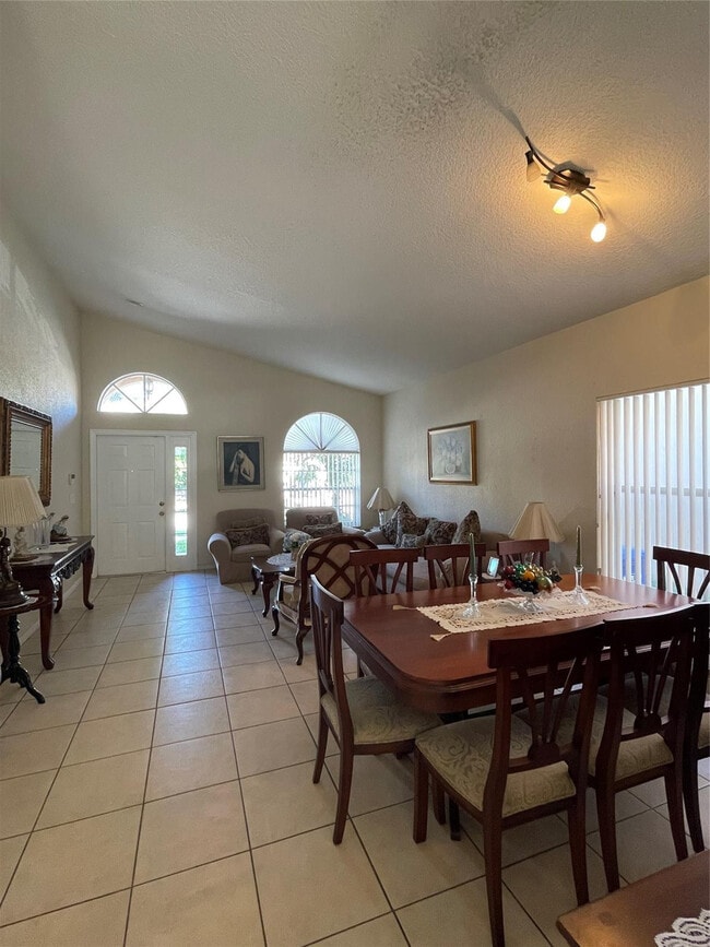 Photo - 932 NW 126th Terrace