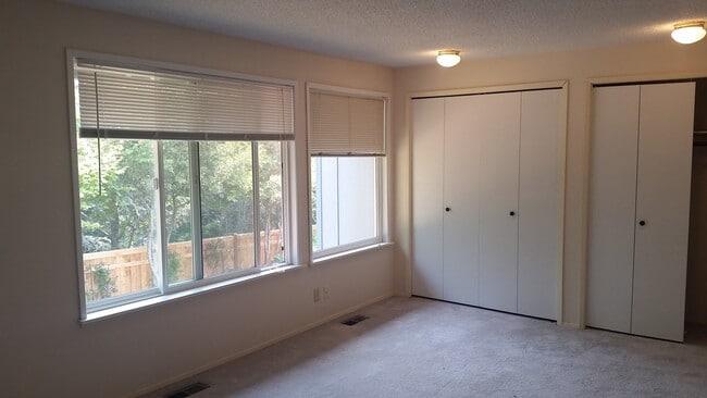 Photo - Bainbridge Townhouse with garage