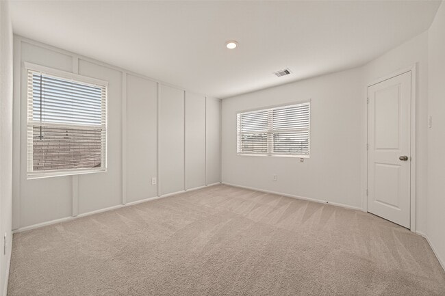 Building Photo - 1307 Vincente Ct