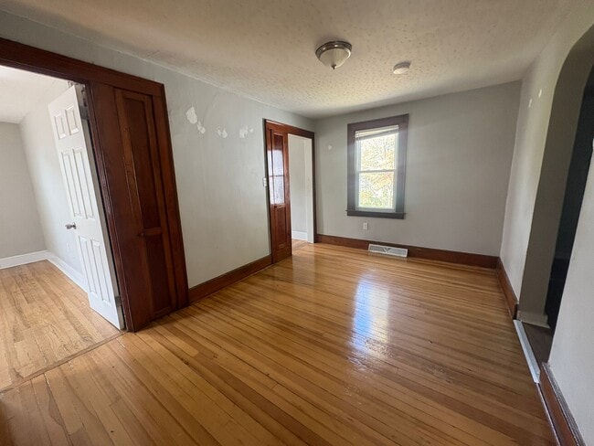 Photo - 119 Warner St