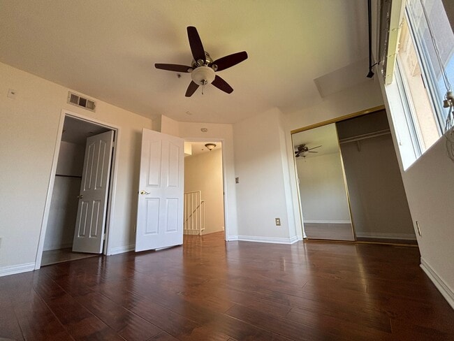 Photo - 219 N Adams St