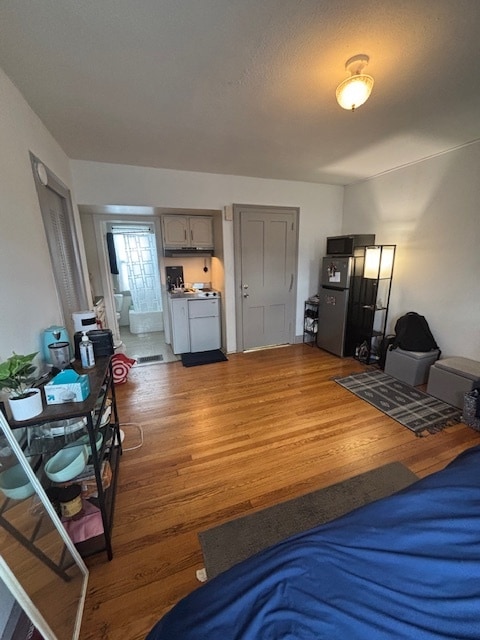 Photo - 319 W Buffalo St