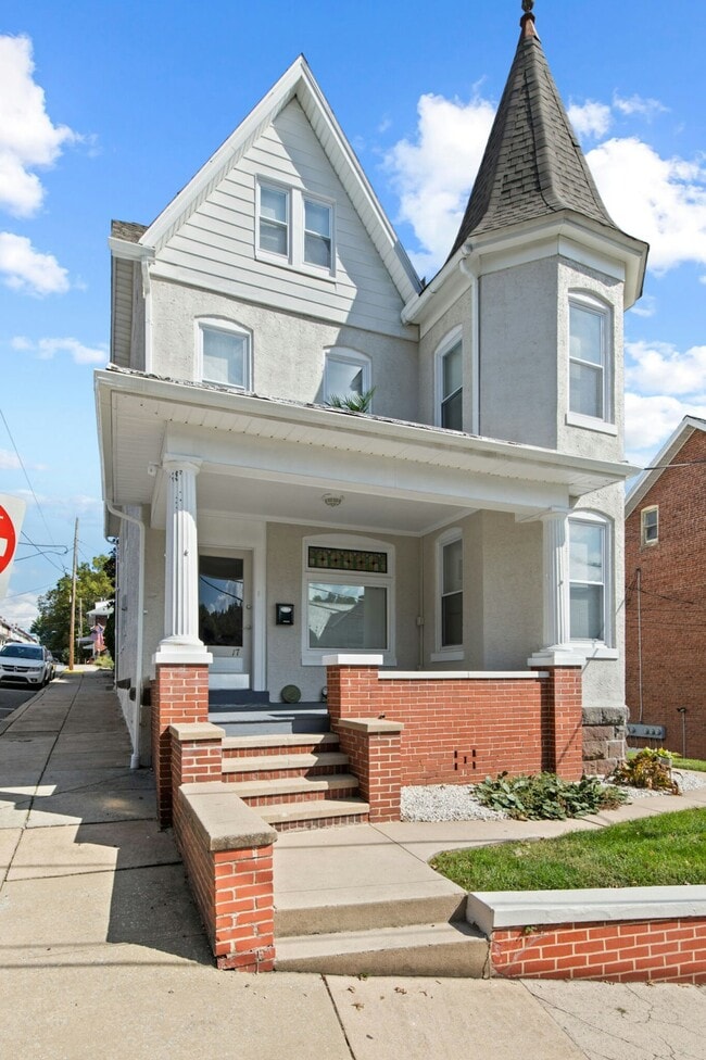 Photo - 17 N Church St Unit 2ND Floor Rear