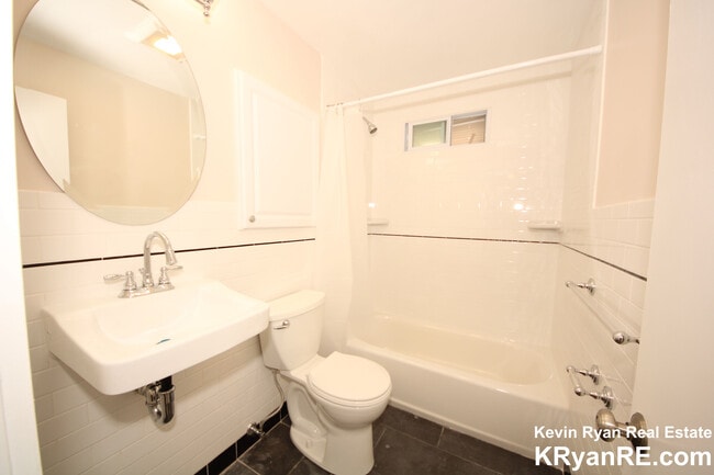 Photo - 93 Cushing St Unit 2