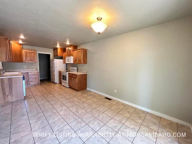 Photo - 10224 Maymie Rd