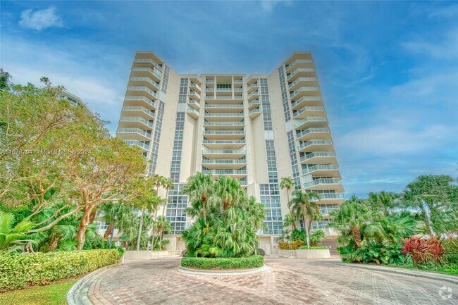 Building Photo - 6001 N Ocean Dr Unit 703 Rental