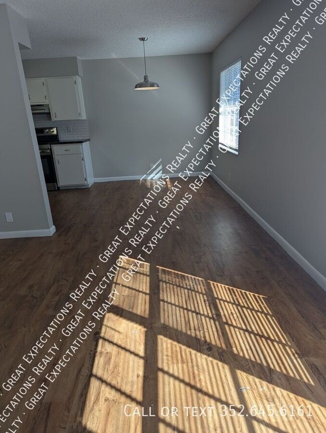 Photo - 125 SE 13th Ave