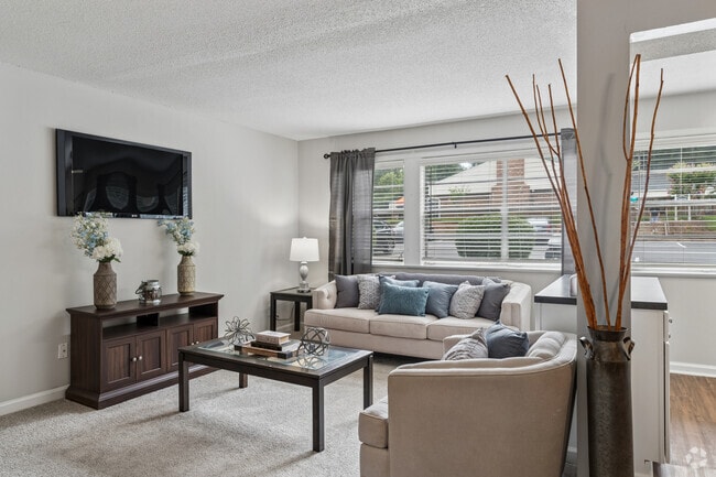 Majestic -2BR, 1BA - 900SF - Living Room