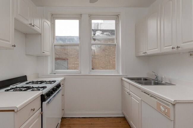 Photo - 4409 N Kenneth Ave Unit A2